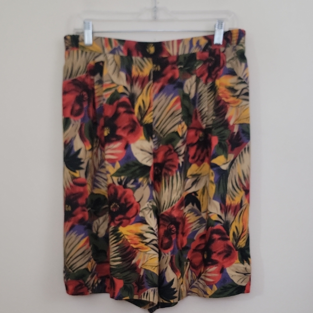Vintage Culotte Style Hawaiian Multicolored Floral High Rise Shorts M